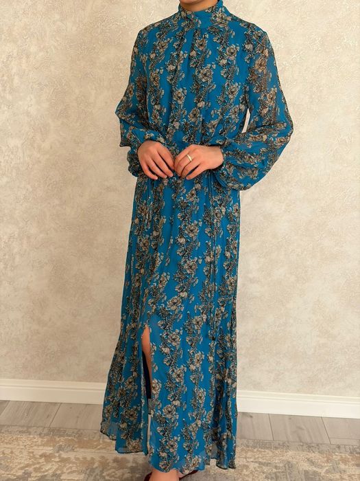 Женская  одежда.