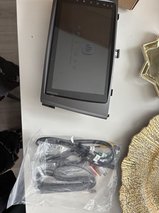 Toyota avensis T27 miltimedia