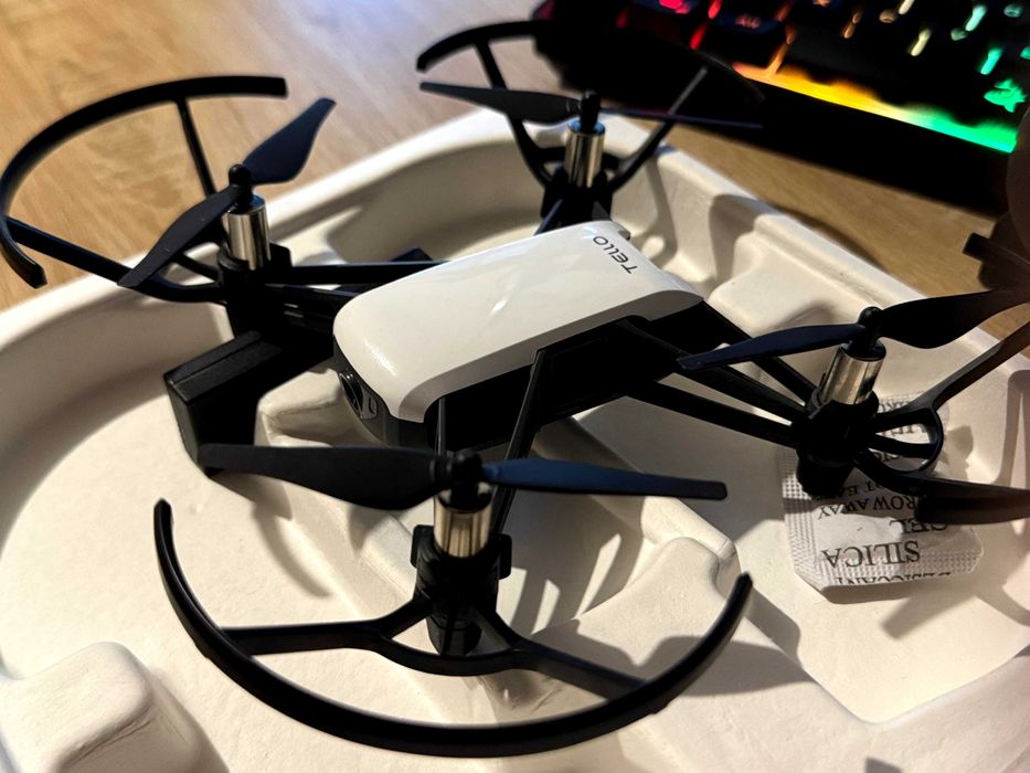 Drona DJI Tello (mini drona)