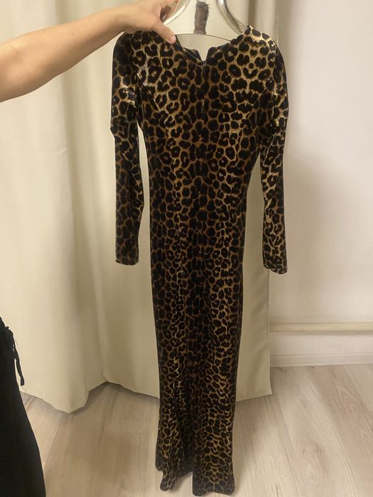 Платье леопардовое бархатное