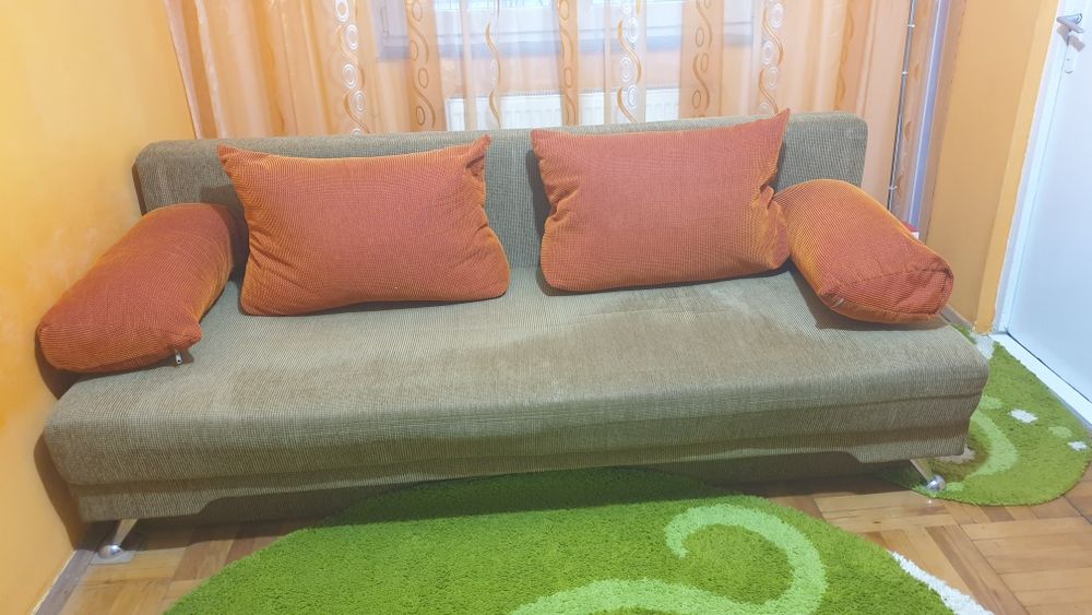 Canapea extensibila  2 m ×1,60 m deschisa