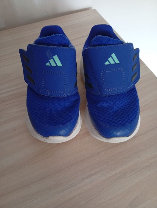 Маратонки без забележки