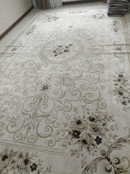 Ковер шерстяной  размером 3*5