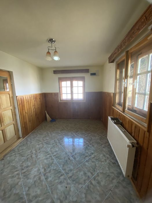 Casă de vânzare
