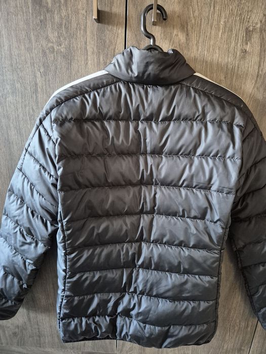 Дамско яке Adidas