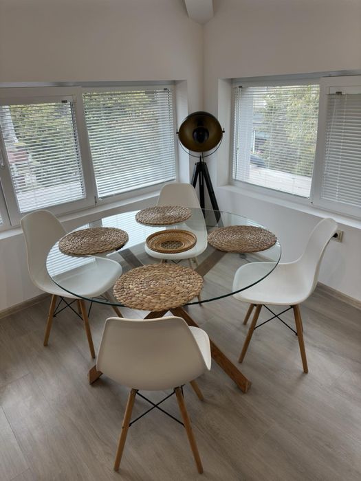 Дава се под наем Тристаен апартамент в Варна, Гръцка махала - 95 кв.м за 1000 € - Снимка #6