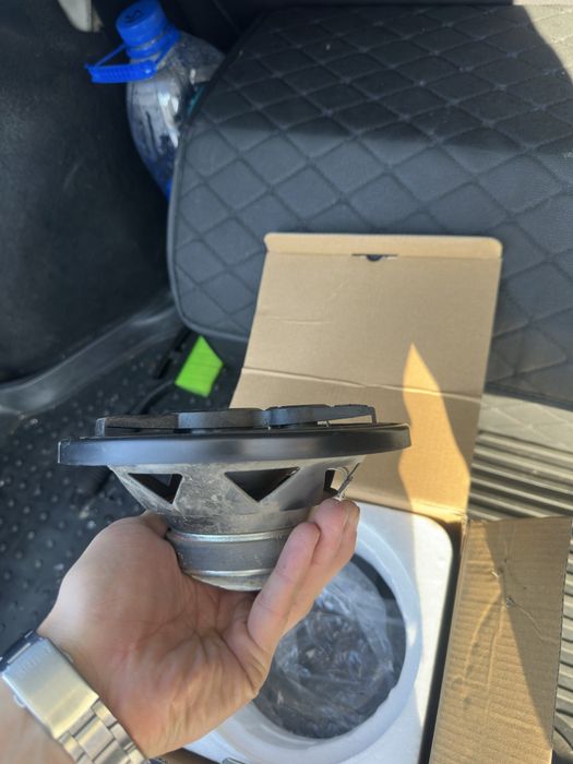 Продам динамики 16ые