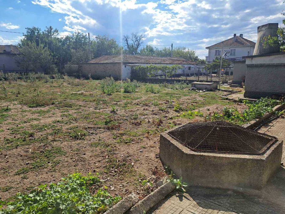 Продава се Къща в Пловдив, Център - 77 кв.м за 754 €/кв.м - Снимка #2