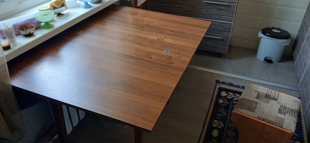 Продам раскладные деревянные столы