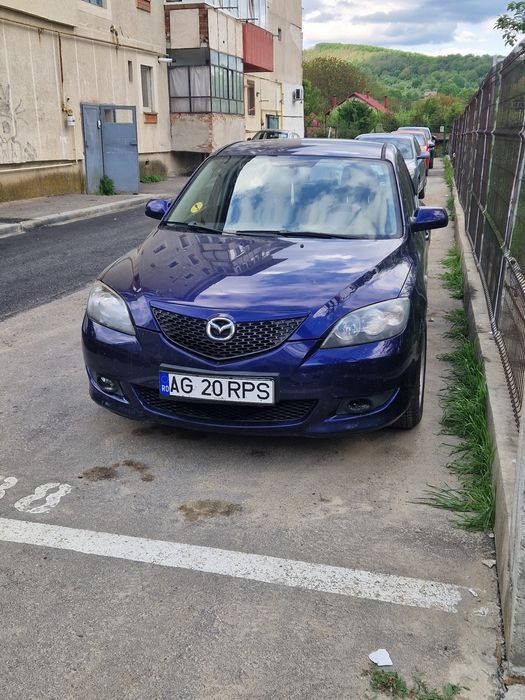 Mazda 3     2005