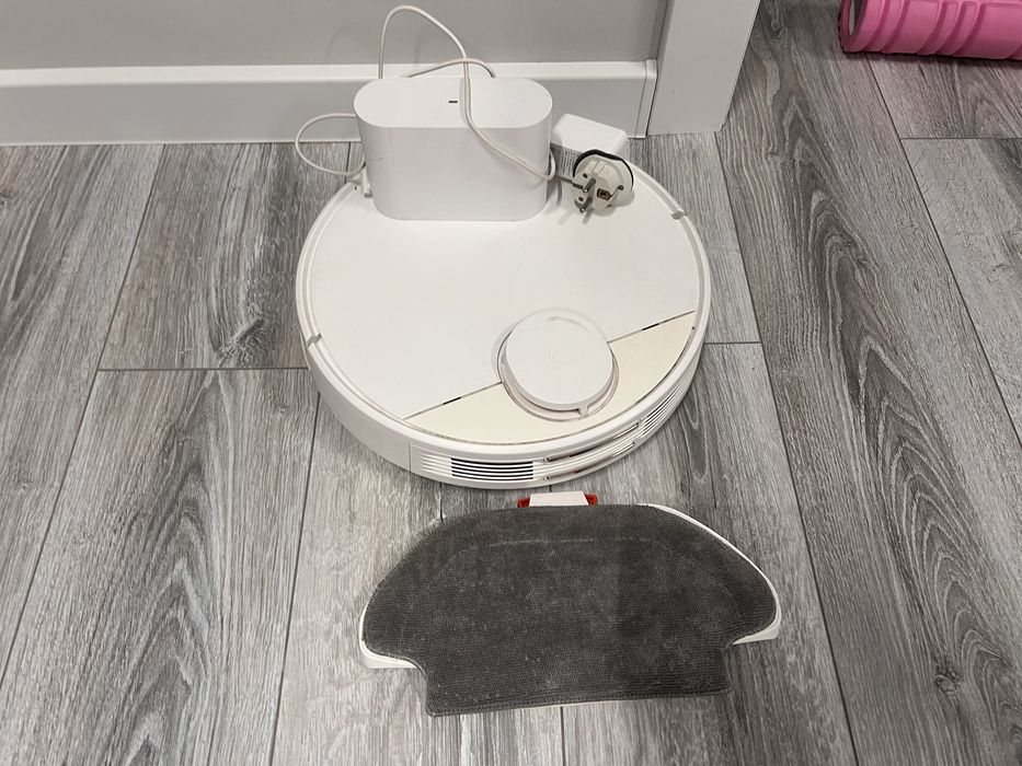 Робот пылесос за 55000 т и моет и пылесосит