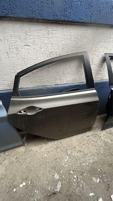 Двери Hyundai Elantra даерь двер