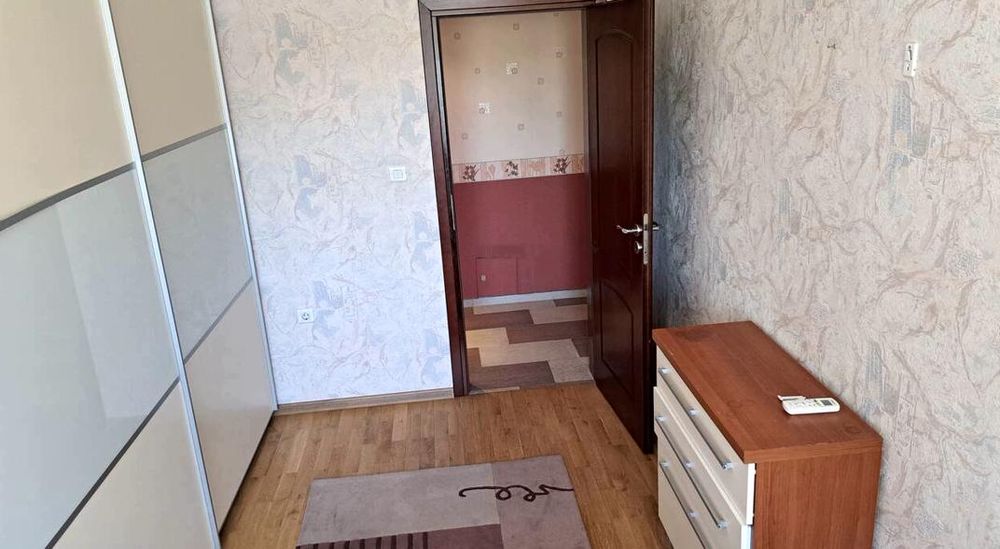 Дава се под наем Тристаен апартамент в Пловдив, Съдийски - 80 кв.м за 500 € - Снимка #2