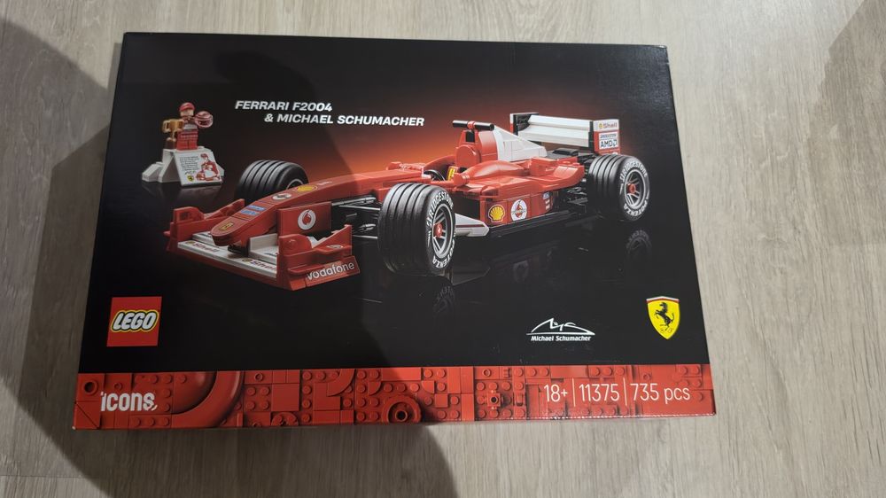 Продавам LEGO Icons 11375