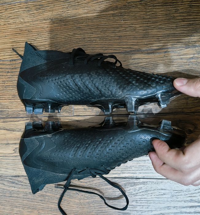 Ghete fotbal adidas predator accuracy 1