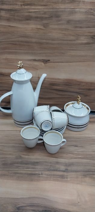 Продам 2 кофейных сервиза