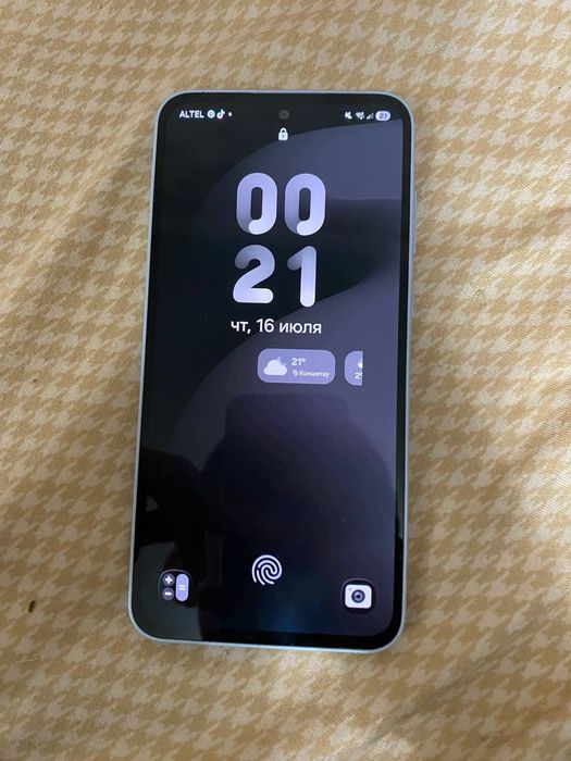 Ищу обмен iphone 11 pro + samsung a35 5g