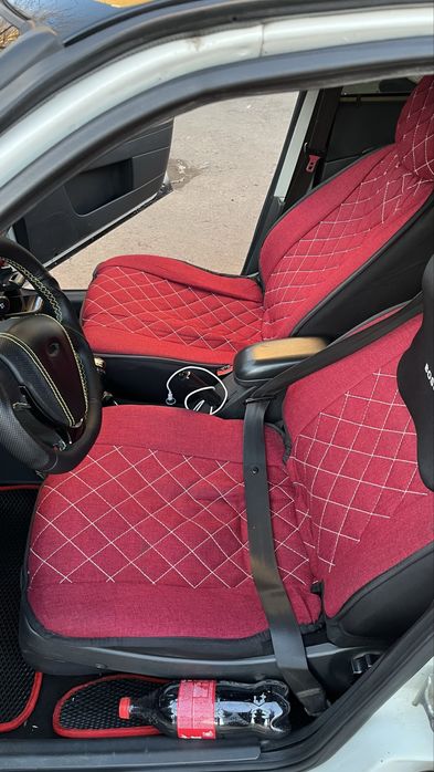 Продам чехлы комплект