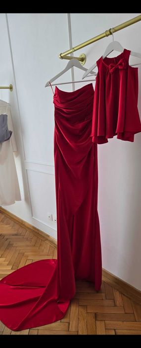 Rochie de nasa cu trena laterala