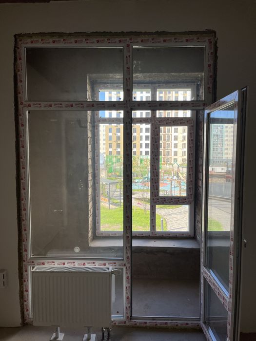 Пластиковый дверь