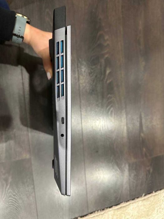 Lenovo LOQ 15APH8  Ryzen 7 7840HS | RTX 4050 6GB | 16GB DDR5 | 1TB SSD