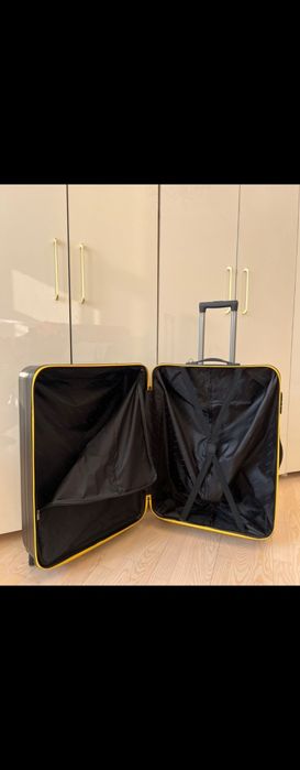 Чемодан 20 келаграмовый