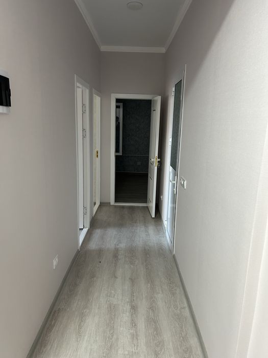 3 - ком кв В центре города Навои с видом на озеро 5 этаж