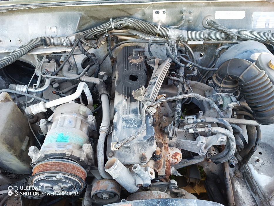 Продам запчасти от Jeep Cherokee