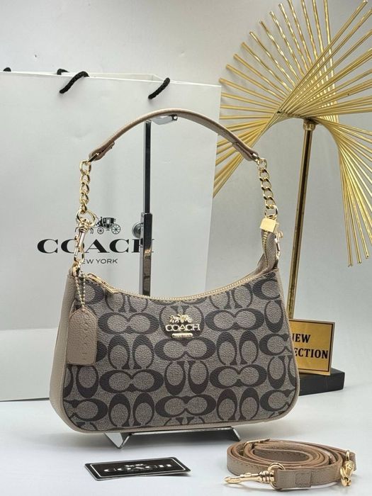 Geanta Coach noua !!! Dimensiuni 23/14 !!!