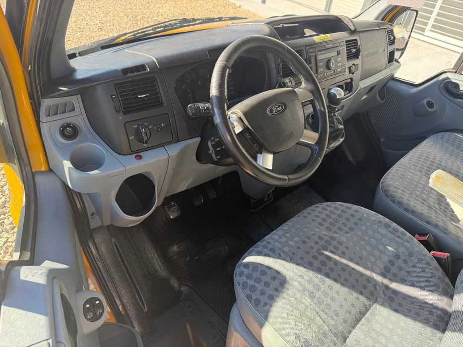 Ford Transit 9 locuri clima 2012