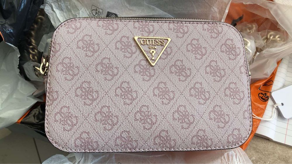 Оригинална чанта GUESS