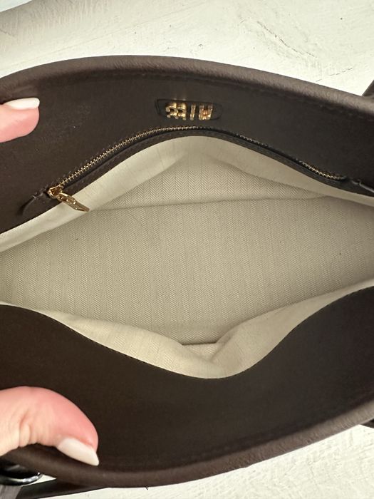 Чанта естествена кожа модел Miu miu