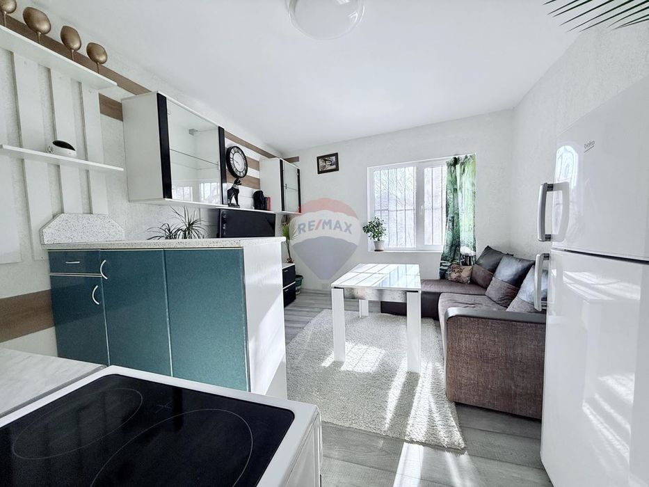 Продава се Къща в Варна, Колхозен пазар - 80 кв.м за 1800 €/кв.м - Снимка #2