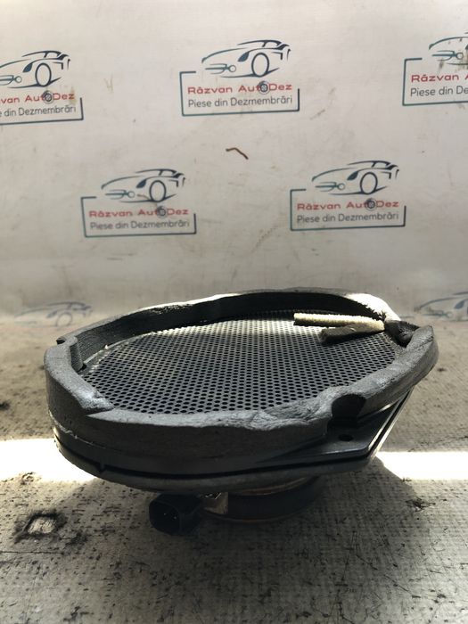 boxa dreapta fata  volkswagen golf 5 2006