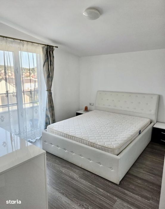 Apartament 3 Camere bloc nou , terasă + parcare auto !