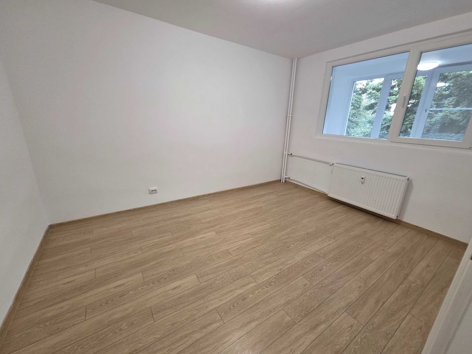 [Proprietar] Inchiriez apartament 3 camere Aleea Avrig (contract ANAF) (intersectie Bvd. Ferdinand cu Bvd. Mihai Bravu)