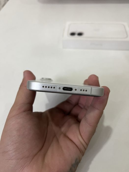 Iphone 16 в идеальном состоянии