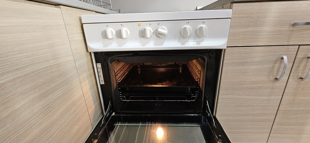 Готварска печка с плот 60см