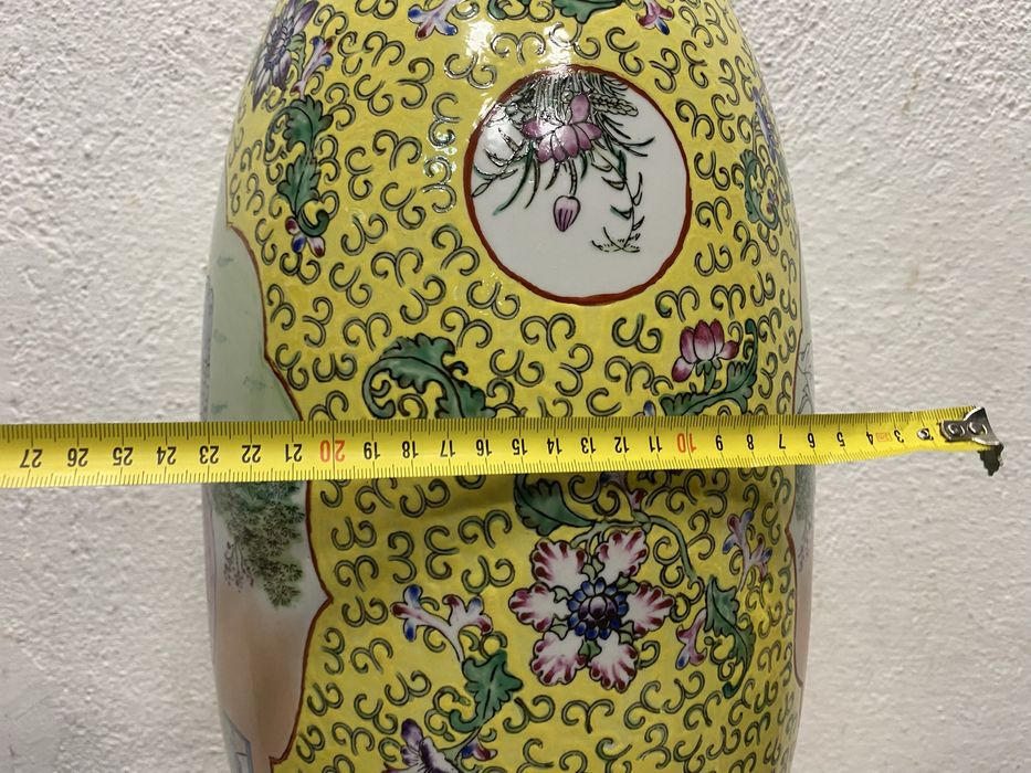Голяма китайска ваза от порцелан