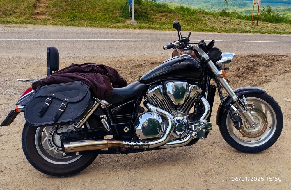 Vând Honda VTX 1800