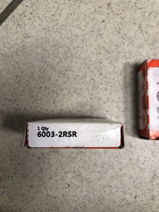 Продам генератор PASSAT B6 140A