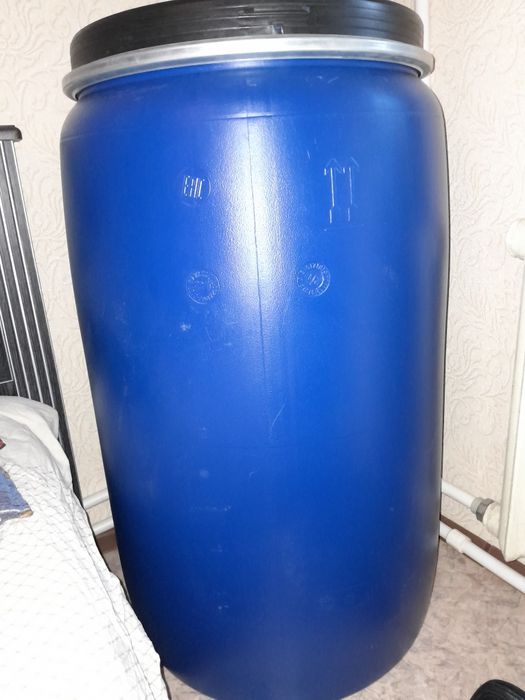 Продам бочку, пищевой пластик