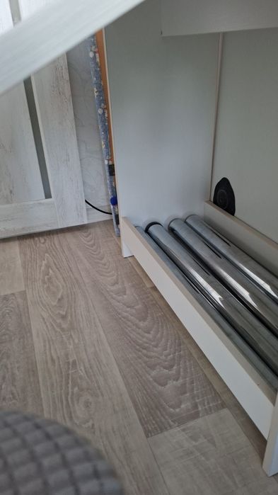 Стол книжка.Цвет белый.