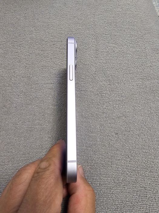 Продам iPhone 14 128 в отличном состоянии