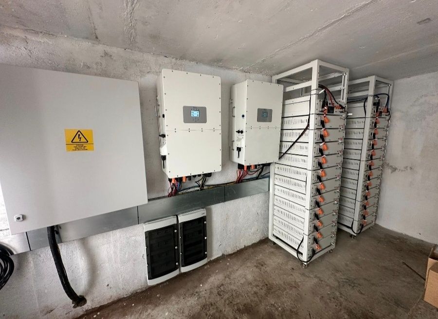 Servicii profesionale pentru sisteme fotovoltaice și stații de încărcare EV