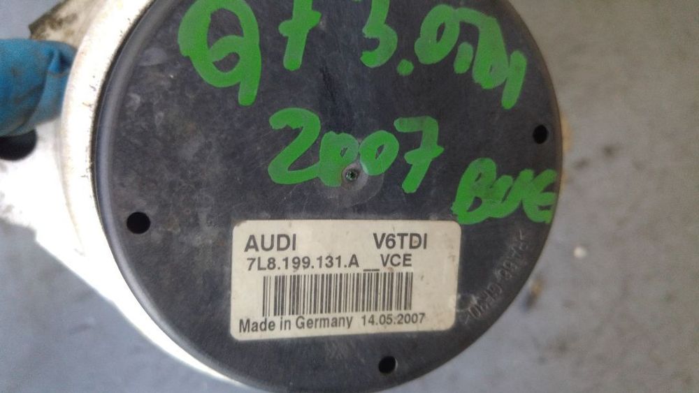 tampon motor 3.0 tdi bug audi q7 4l 7l8199131a