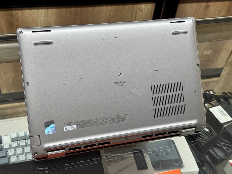 DELL Precision 3480 i7-1360p