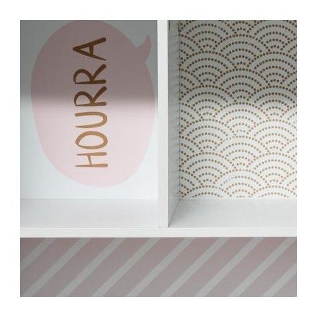 Етажерка къщичка