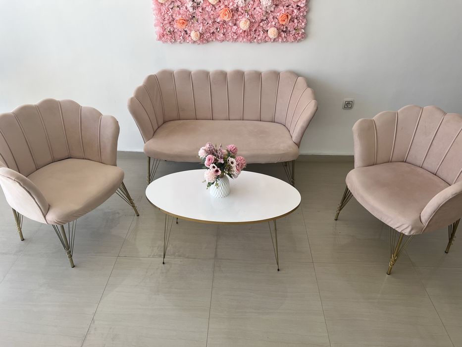 Канапе с две кресла