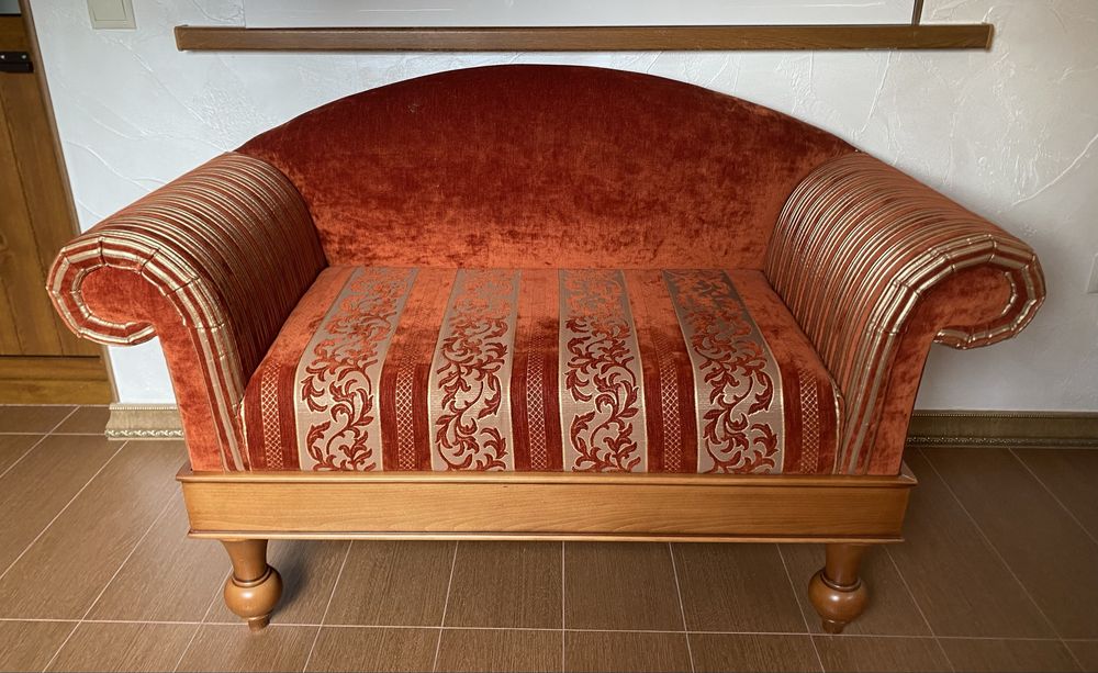 Мини-Диван в винтажном стиле